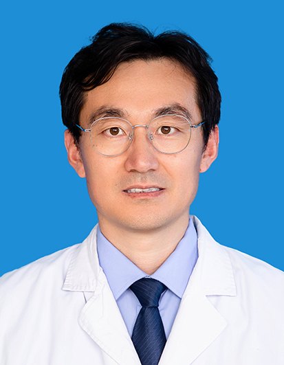 點擊照片，查看專家專長、出診時間